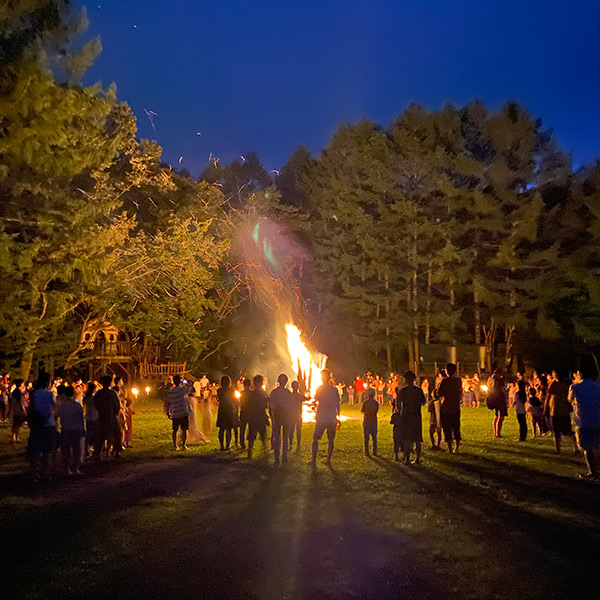 キャンプファイヤ